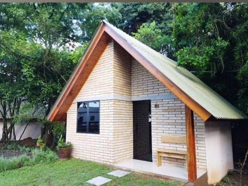 Ametista do Sul Cabin | Cozy Hotel e Pousada Cabanas Arbor: Pet-Friendly Retreat