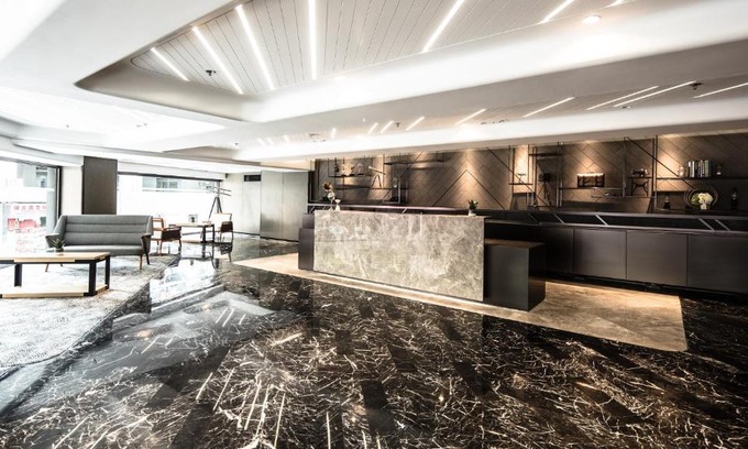 Kwai Chung Hotel | Convenient Stay at Hotel Ease Tsuen Wan with Family Amenities