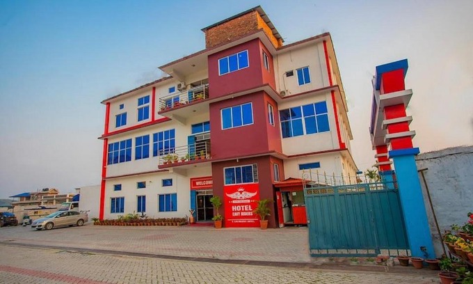 Dharan Hotel | Cozy Hotel Easy Riders with Complimentary Breakfast Awaits