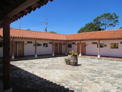 Los Santos Hotel | Pet-Friendly Hotel Ecoposada Viña de Aldana - Rated 9/10