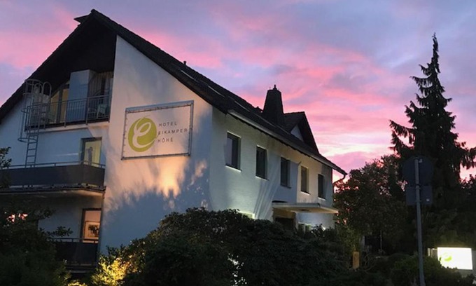 Odenthal Hotel | Welcoming Hotel Eikamper Höhe: Family-Friendly Retreat