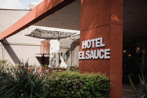 Santa Rosa de Calamuchita Hotel | Relax at Hotel El Sauce with Pool, Spa & Family Amenities