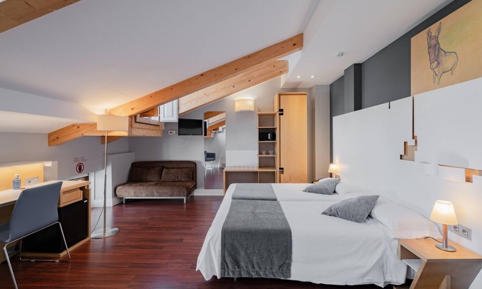Valladolid City Centre House | Experience Hotel Zenit Coloquio - 4-Star Getaway with Spa