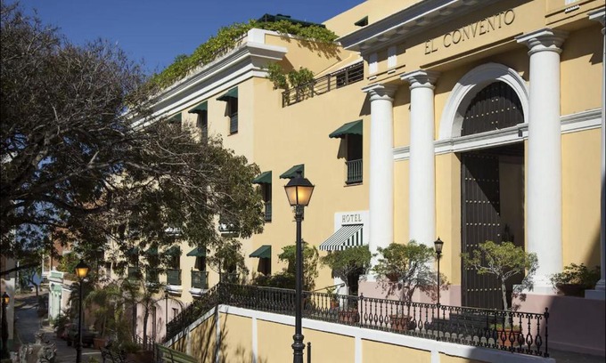 Catedral Hotel | Discover Comfort at Hotel El Convento with Pool & Hot Tub