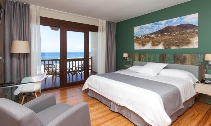 Puerto del Rosario Hotel | Oceanfront Escape at Hotel El Mirador de Fuerteventura