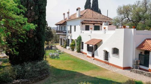 Alta Gracia Hotel | Explore Hotel El Potrerillo de Larreta with Pool & Breakfast