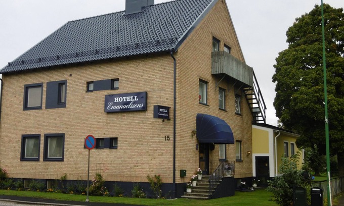 Tidaholm Hotel | Discover Hotel Emanuelssons: Highly Rated with Family-Friendly Amenities