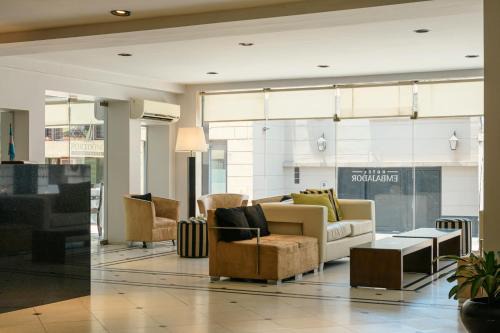 Province of Tucuman Hotel | Discover Hotel Embajador: Family-Friendly with Pool & Hot Tub