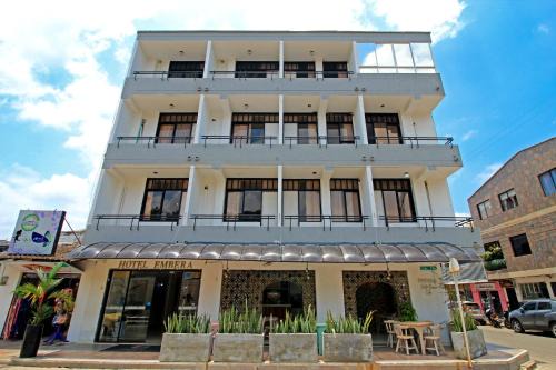 Apartado Hotel | Cozy Hotel Emberá: Pet-Friendly Stay with Breakfast Included
