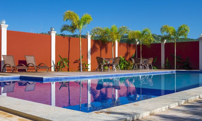 Juazeiro do Norte Hotel | Budget-Friendly Hotel Encosta do Horto with Pool & Restaurant