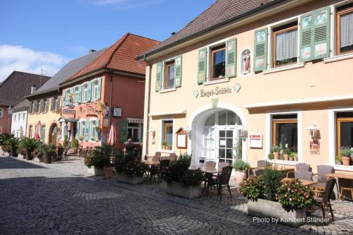 Endingen am Kaiserstuhl Hotel | Discover Hotel Engel: Pet-Friendly with Family Amenities