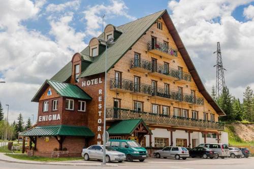 Zabljak Hotel | Pet-Friendly Hotel Enigma with Breakfast & Dining Options