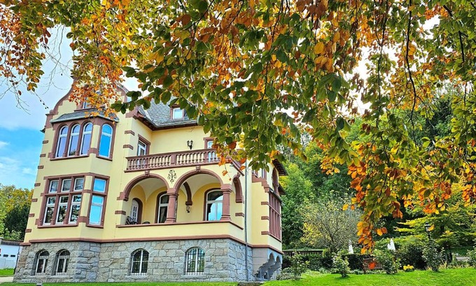 Wernigerode Hotel | Elegant Hotel Erbprinzenpalais: 9/10 Rated with Breakfast & More