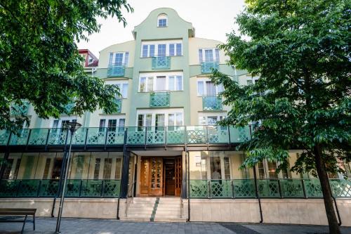 Heviz Hotel | Hotel Erzsébet