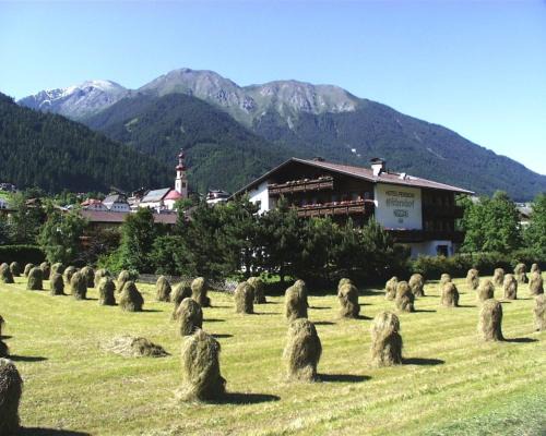 Medraz Hotel | Comfortable Hotel Eschenhof & Apartments with Great Amenities