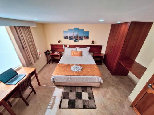 Zipaquira Hotel | Budget-Friendly Hotel Estación Sabana with Hot Tub & Breakfast