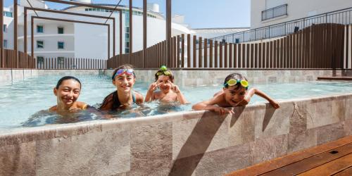 Fatima Hotel | Oceanfront Escape at Hotel Estrela De Fatima, Rated 9.1/10