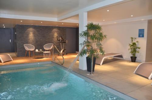 Saint-Trojan-les-Bains Hotel | Relaxing Oceanfront Retreat at Hotel et Spa Les Cleunes