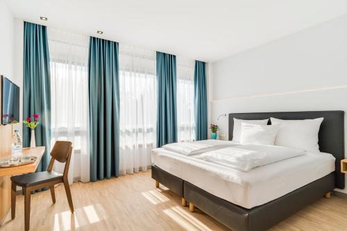 Altenerding Hotel | Family-Friendly Retreat at Hotel Apfelrot - Rated 8.3/10