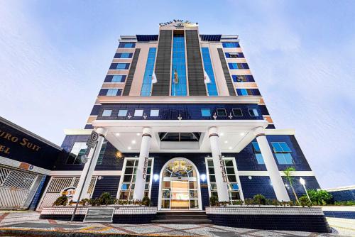Center Hotel | Comfortable Hotel Euro Suite Campinas with Pool & Pet-Friendly
