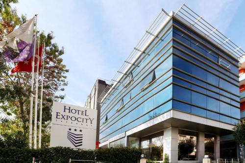 Avcilar Hotel | Stylish Hotel Expocity Istanbul: Family-Friendly & Accessible