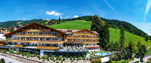 Schenna Hotel | Elegant Hotel Fürstenhof: Oceanfront Retreat with Spa
