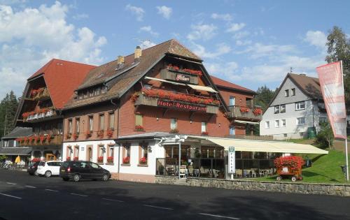 Breitnau Hotel | Pet-Friendly Hotel Faller: Enjoy Dining and Comfort