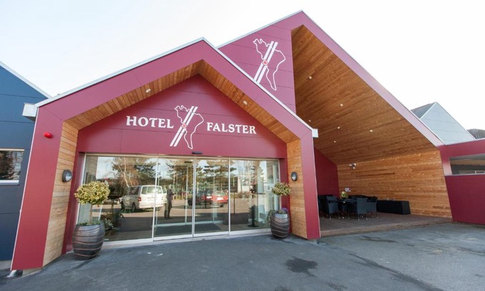 Nykobing Falster Hotel | Pet-Friendly Hotel Falster with Ocean Views & Breakfast