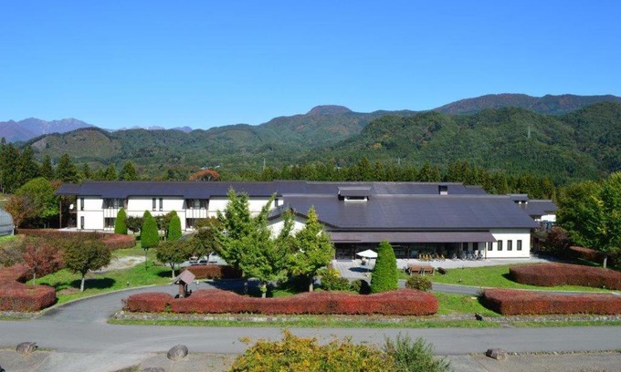 Minakami Hotel | Family-Friendly Hotel Familio Minakami with Hot Tub & Dining