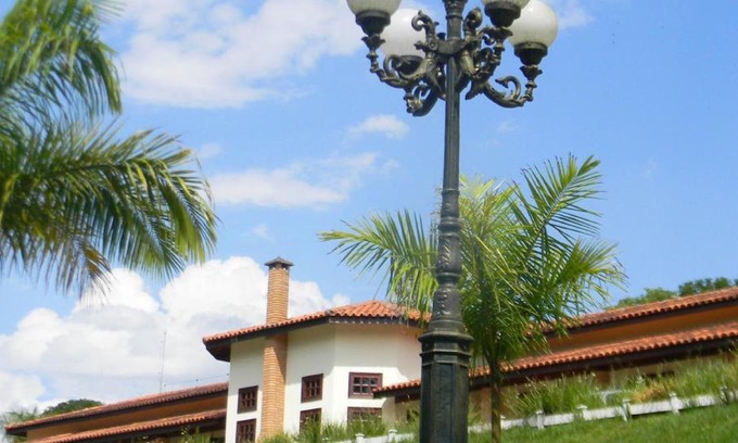 Sorocaba House | Relax at Hotel Fazenda do Vale – Pet Friendly & Oceanfront