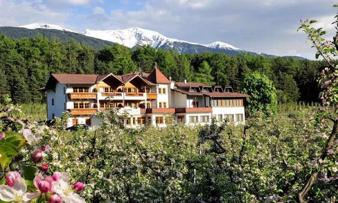 Naz Sciaves Hotel | Relax at Hotel Flötscherhof with Spa & Pool Amenities