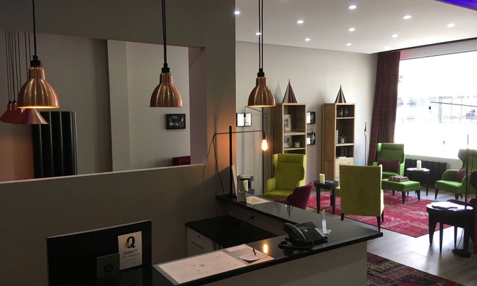 La Chaux-de-Fonds Hotel | Discover Comfort at Hotel Fleur-de-Lys with Spa & Breakfast