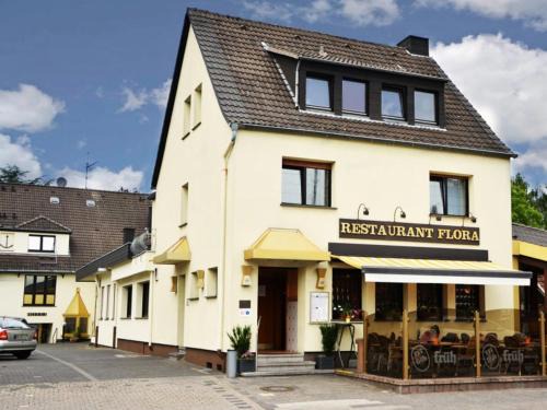 Dormagen Hotel | Discover Hotel Flora: Pet-Friendly with Family Amenities