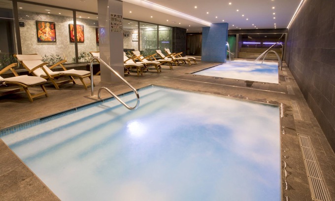 Canillo Hotel | Elegant Hotel Font d'Argent Canillo with Spa & Pool