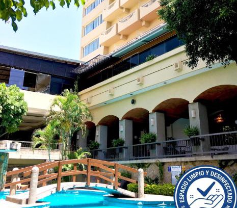 Oaxaca Hotel | Discover Hotel Fortin Plaza: Family-Friendly & Poolside Fun