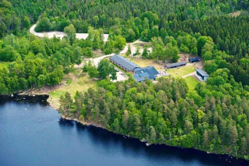 Olofstrom Hotel | Cozy Hotel Fritza with Ocean View and Private Beach