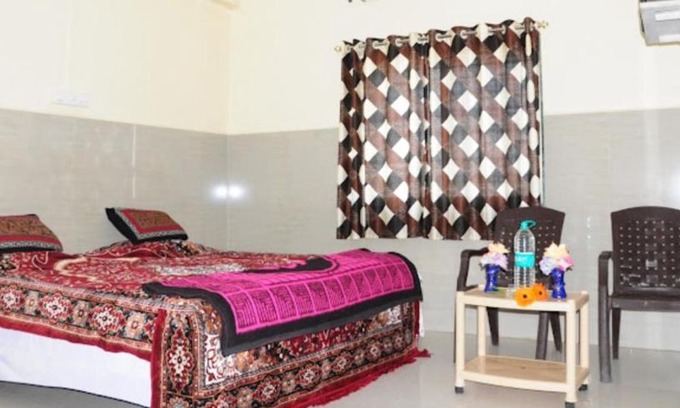 Shani Shingnapur Cabin | Budget-Friendly Stay at Hotel Ganpati with Breakfast Included
