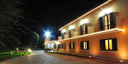 Cascia Hotel | Welcome to Hotel GANS: Oceanfront Views and Poolside Relaxation