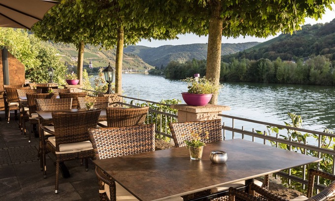 Merl Hotel | Relax at Hotel Garni Cafe im Hamm with Spa & Breakfast