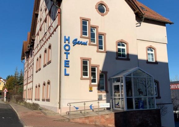 Hildburghausen Hotel | Pet-Friendly Retreat at Hotel Garni Eschenbach