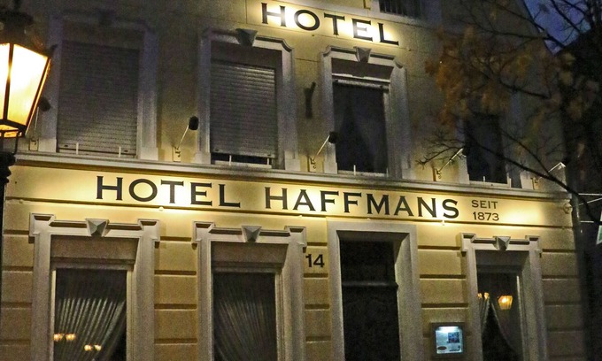 Grefrath Hotel | Discover Hotel Garni Haffmans: Family-Friendly Retreat