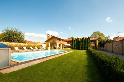 Valtice Hotel | Discover Hotel Garni Klaret: Oceanfront Escape, Rated 9.3