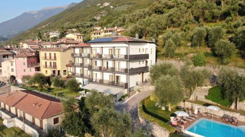 Cassone Hotel | Exceptional Oceanfront Retreat at Hotel Garni Selene