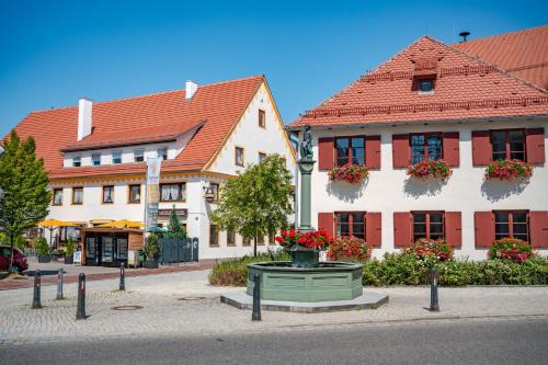 Obergunzburg Hotel | Cozy Gasthof Engel with Oceanfront Views and Pet-Friendly Stay