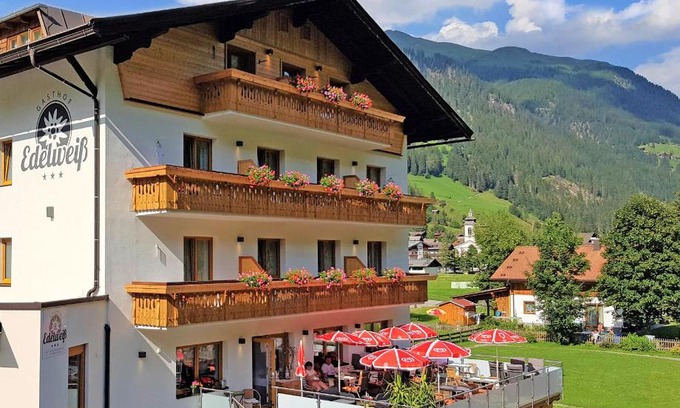 Unterrotte Hotel | Discover Hotel Gasthof Edelweiß with Ocean Views & Spa