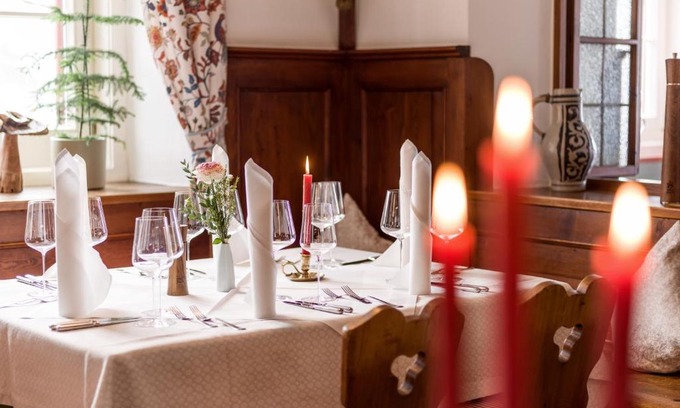 Erl House | Pet-Friendly Hotel Gasthof Blaue Quelle with Breakfast Included