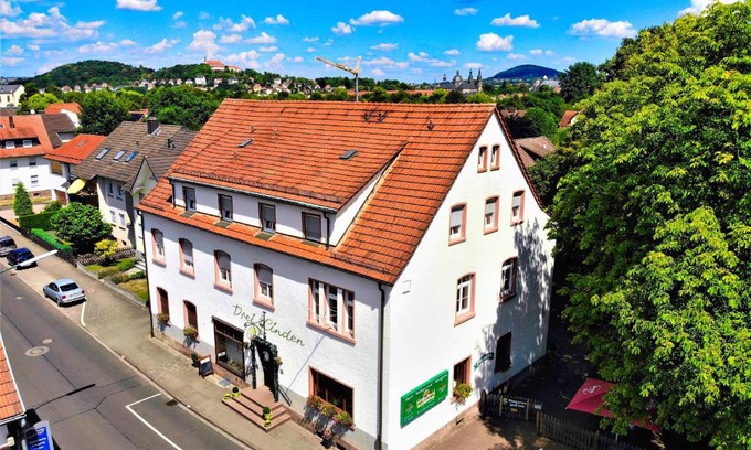 Fulda Hotel | Discover Hotel Gasthof Metzgerei Drei Linden - Pet Friendly Stay