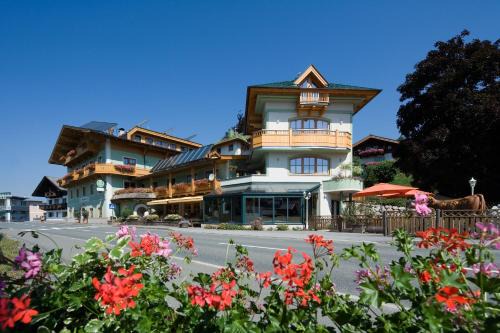Fieberbrunn Hotel | Pet-Friendly Hotel Gasthof Obermair with Ocean View Amenities
