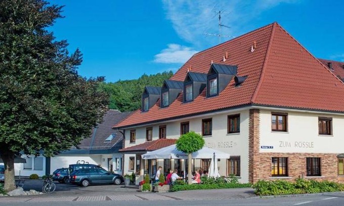 Altenstadt Hotel | Discover Comfort at Hotel Gasthof zum Rössle with Hot Tub