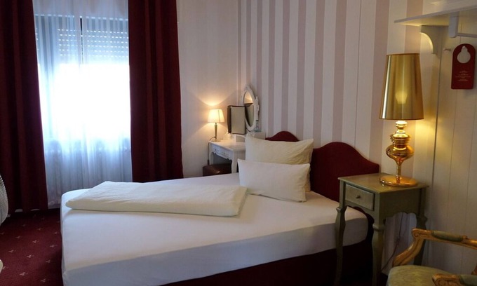 Kurpark Hotel | Discover Hotel Geissler: Family-Friendly and Spa Amenities